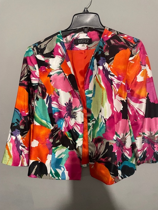 Kasper Jackets & Blazers - Kasper women’s 12 P red multicolor floral open front jacket